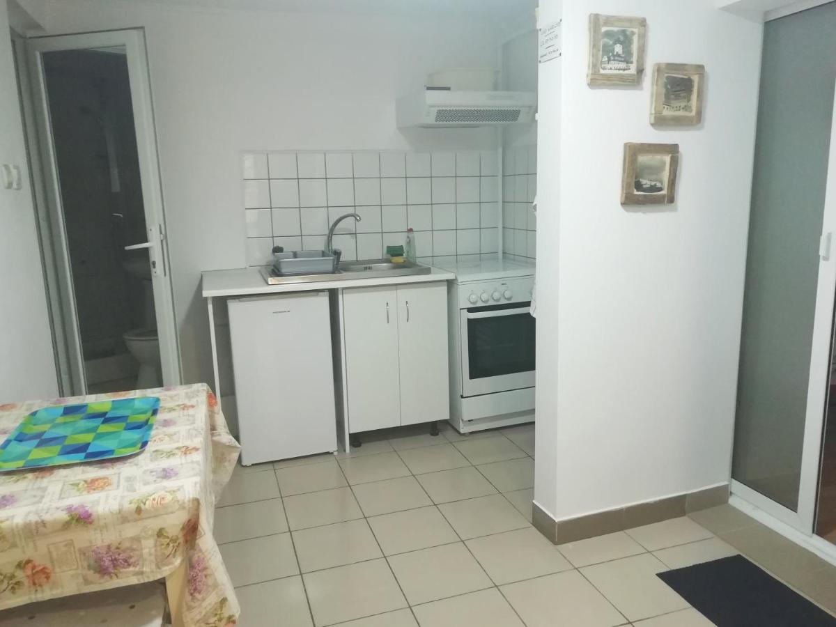 Studio Moliere Apartamento Braşov Exterior foto